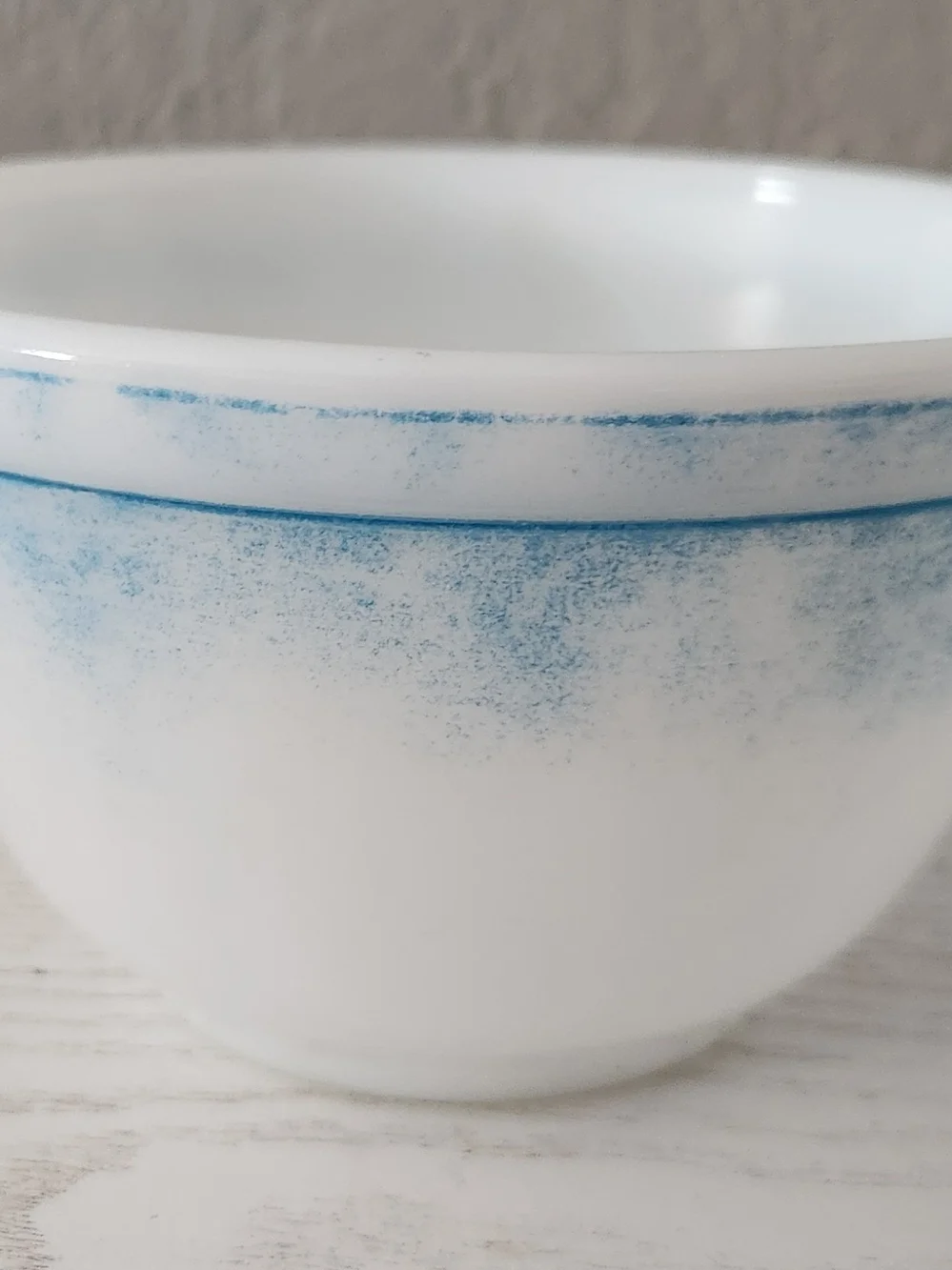 Vintage Pyrex 407 Primary Blue Fade Mixing Bowl 1.5 Pt Nesting Milk Glass Retro